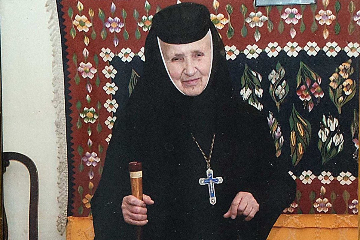 Mănăstirea Suzana - broboane de sudoare, picături de har 307138