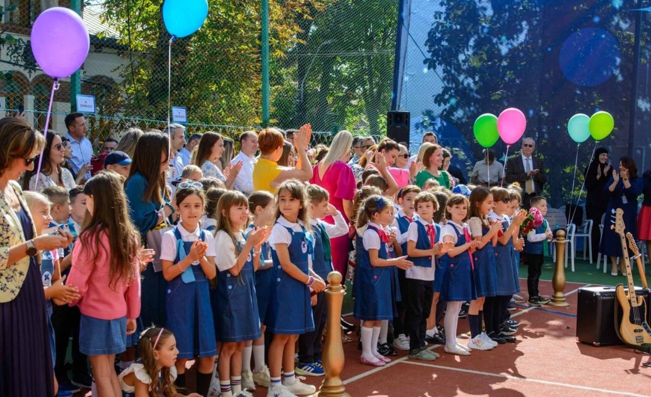 Binecuvântare pentru copiii de la Școala „Varlaam Mitropolitul” 308124