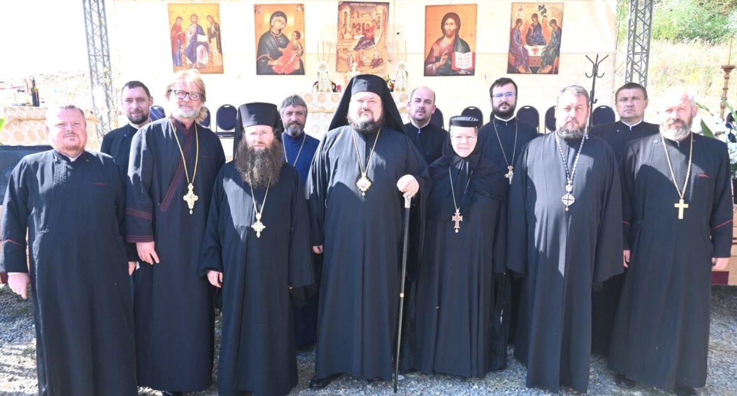 Sărbătoare la Schitul sălăjean Marca 308129