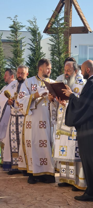 Sfințirea paraclisului Parohiei Dumbrăvița III din Timișoara 308143