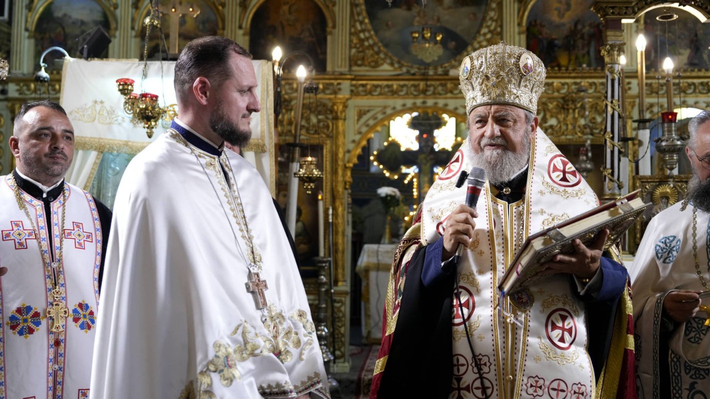 Instalarea noului paroh de la „Sfânta Treime” din Șchei 308204