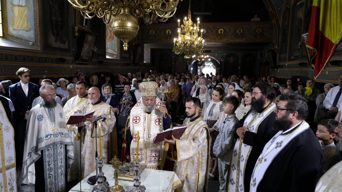 Instalarea noului paroh de la „Sfânta Treime” din Șchei 308206