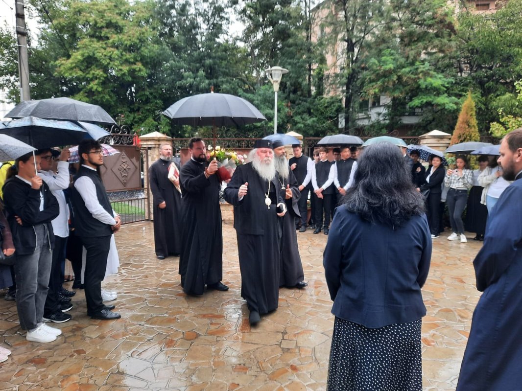 Elevii teologi timișoreni la început de an școlar 308345