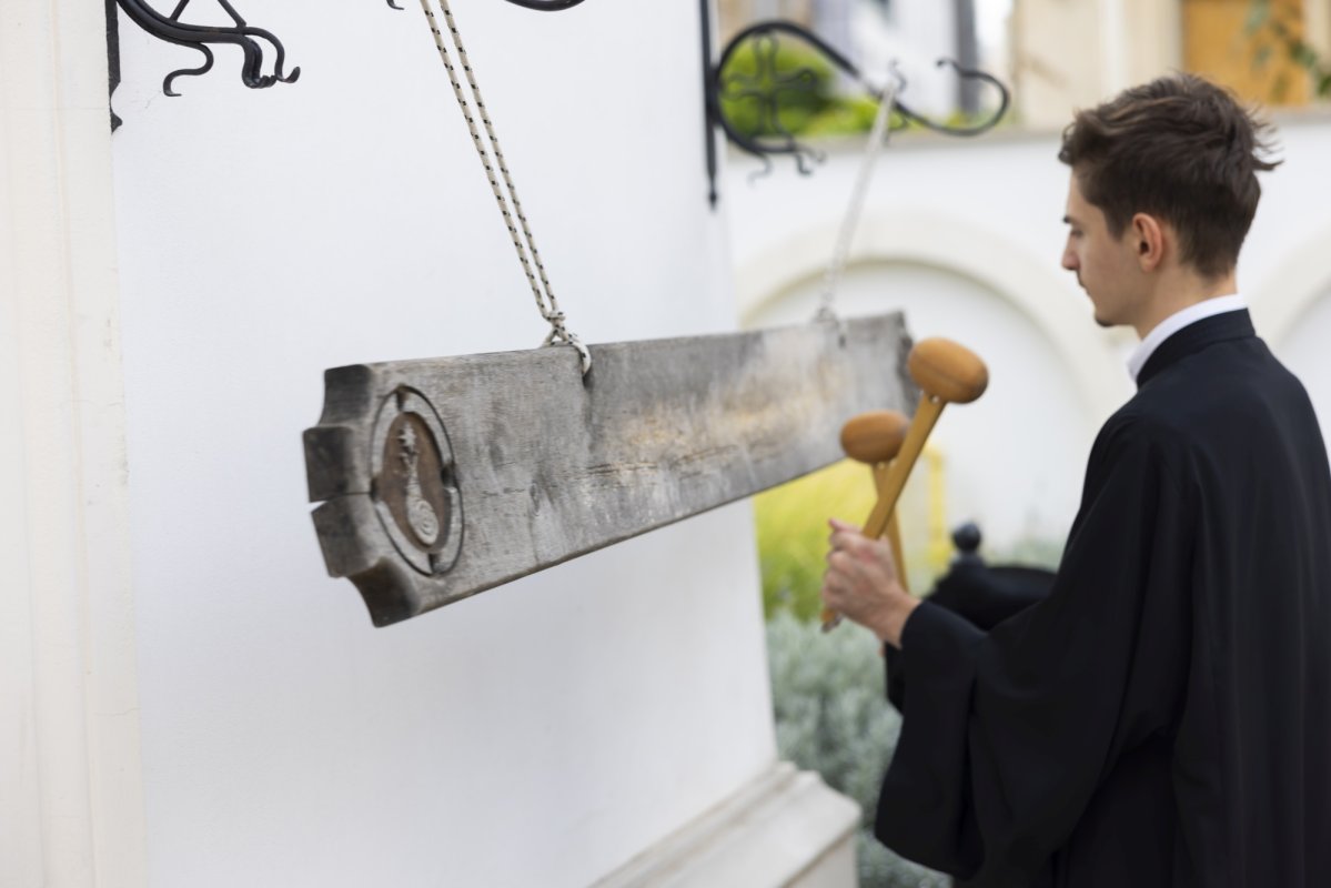 Zile de sărbătoare la Parohia „Sfântul Vasile cel Mare”-Victoria din București 308536