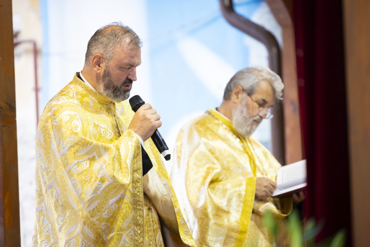 Zile de sărbătoare la Parohia „Sfântul Vasile cel Mare”-Victoria din București 308541