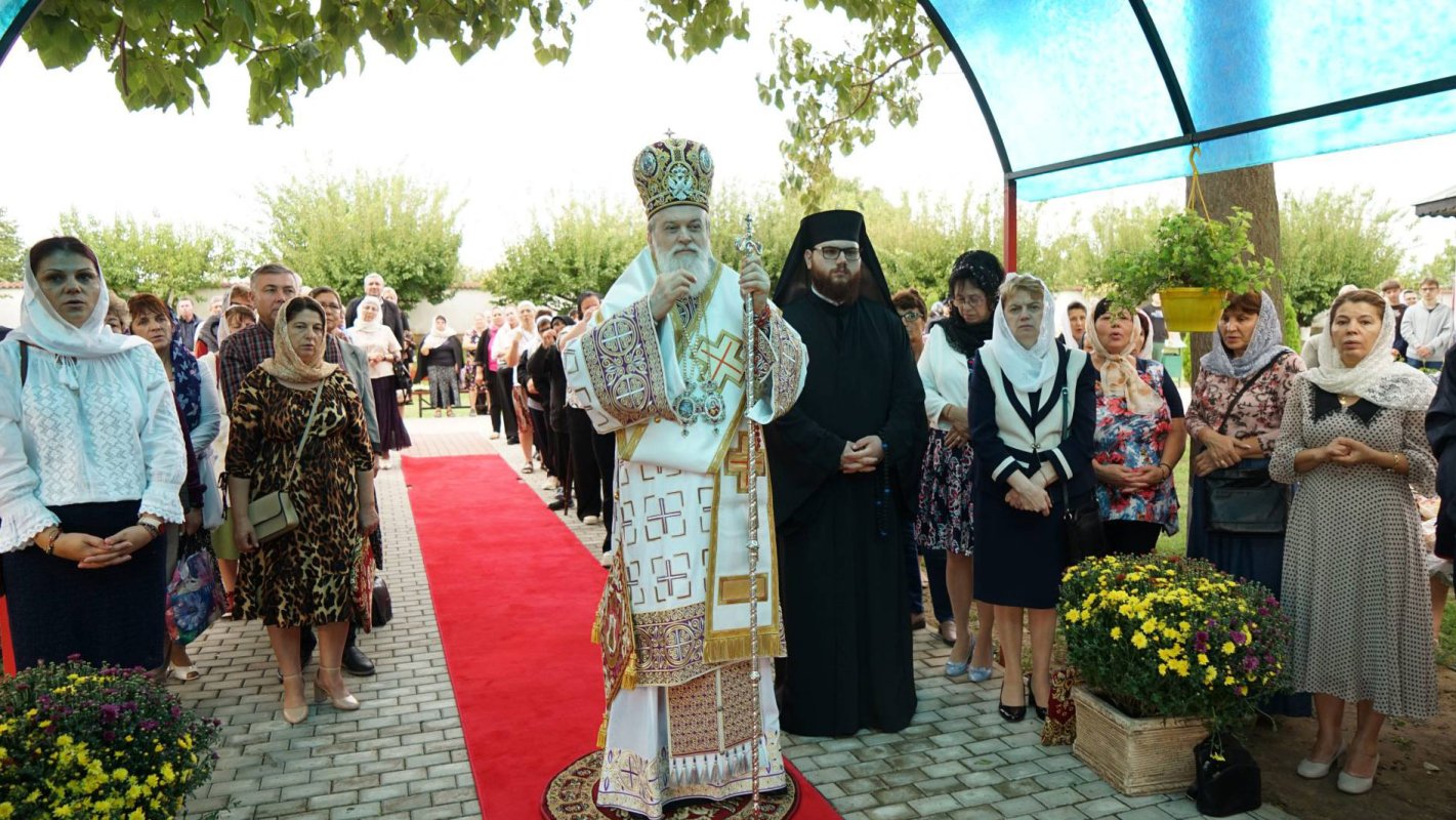 Cinstirea Sfintei Cruci la Mănăstirea Coslogeni din Călărași 308683