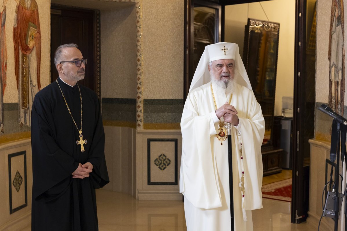 Cercetători germani şi români în vizită la Reşedinţa Patriarhală 308831