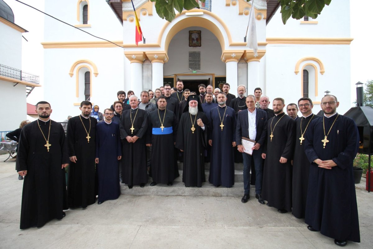 Resfințirea Bisericii „Sfântul Nicolae” din Parohia Moțăței I, județul Dolj 308808