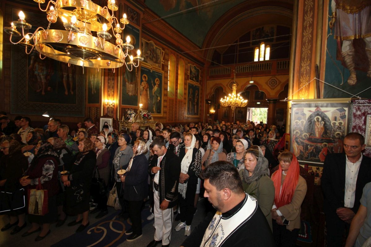 Resfințirea Bisericii „Sfântul Nicolae” din Parohia Moțăței I, județul Dolj 308810