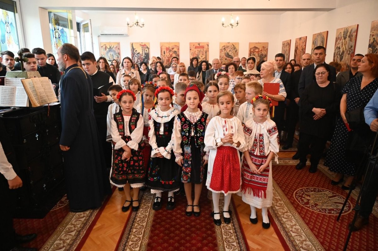 Sărbătoare la Liceul Ortodox „Episcop Roman Ciorogariu” din Oradea 308930