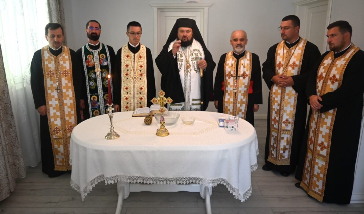 Slujiri arhiereşti în parohii sălăjene 308942