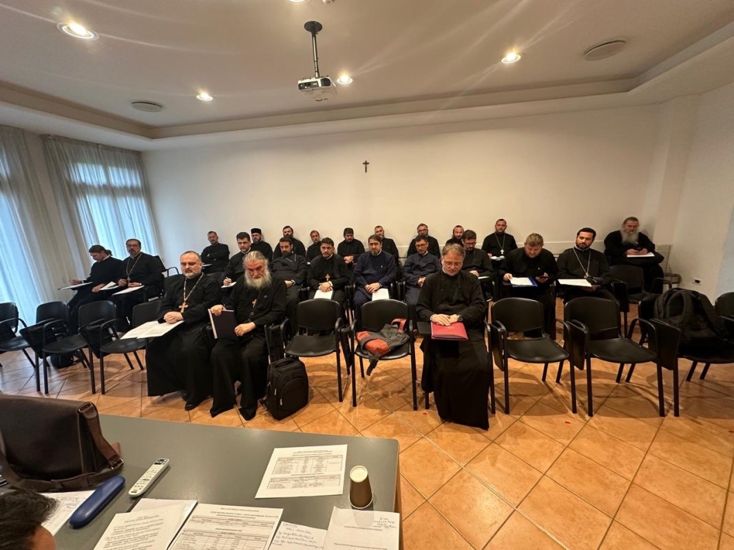 Încheierea cursurilor pentru gradele clericale în Episcopia Ortodoxă Română a Italiei 309039