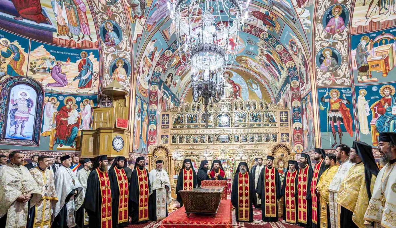 Moaștele Sfântului Ioan cel Nou, duse spre închinare credincioșilor din Breaza, Suceava 309044