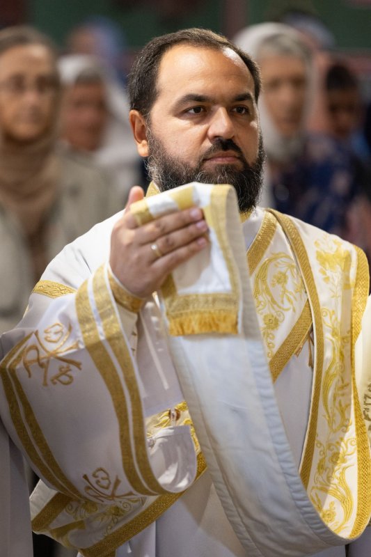 Cinstirea unei familii de sfinți mucenici la o biserică bucureșteană 309097