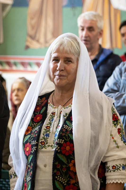 Cinstirea unei familii de sfinți mucenici la o biserică bucureșteană 309108