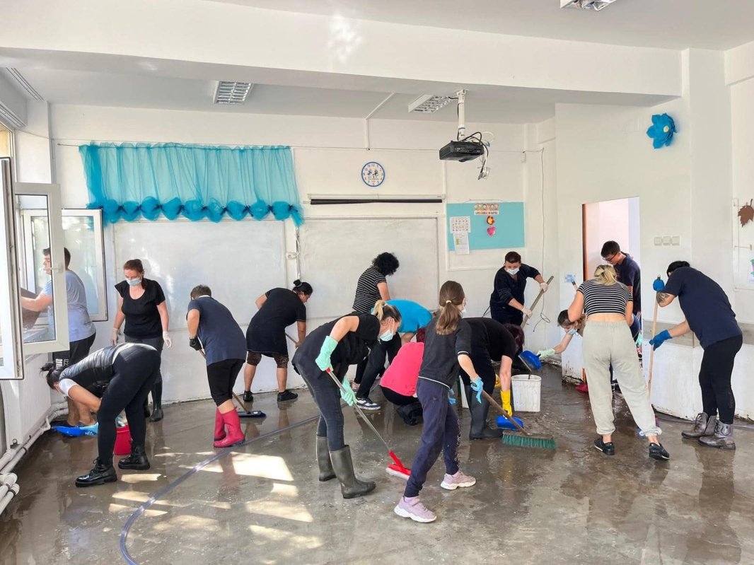 Elevii gălăţeni au nevoie de ajutor ca să revină la şcoală 309069