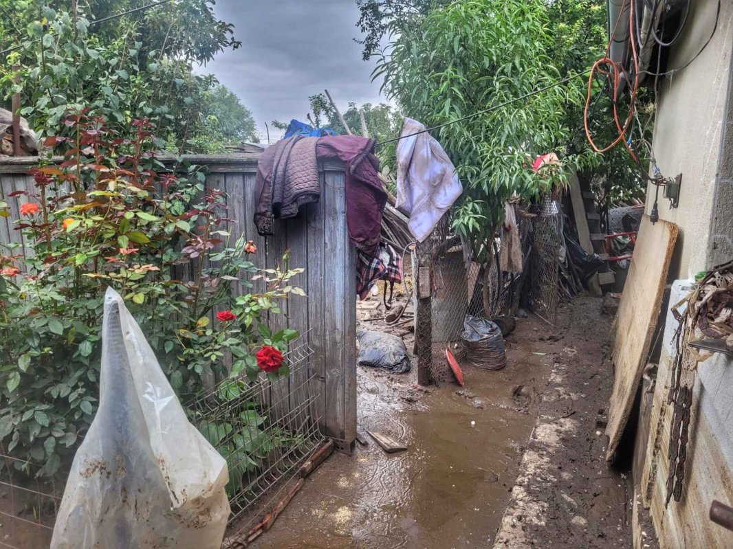 Peste 200 de locuințe afectate în Protopopiatul Târgu Bujor 309060