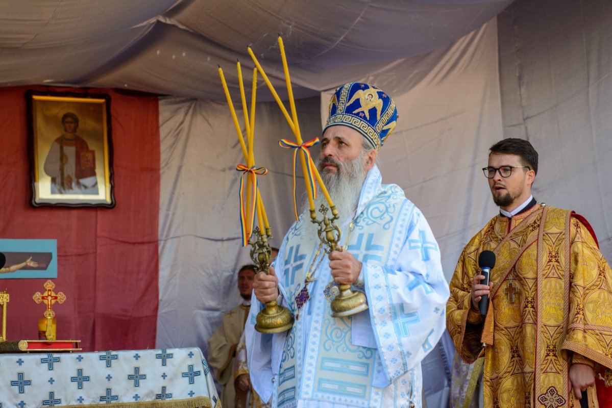 Sfințirea bisericii din Frunziș, Iași 309214