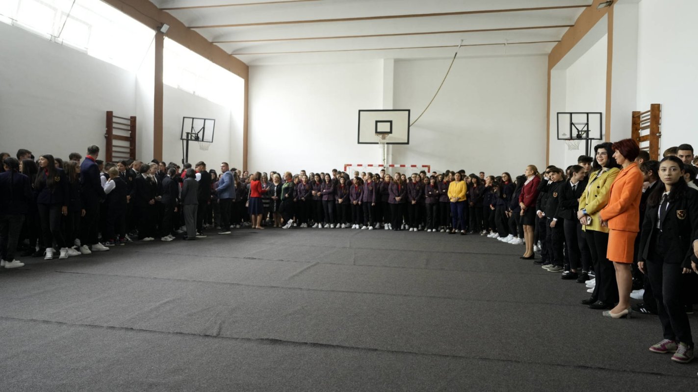 Binecuvântare arhierească la Liceul Teologic din Făgăraș 309354