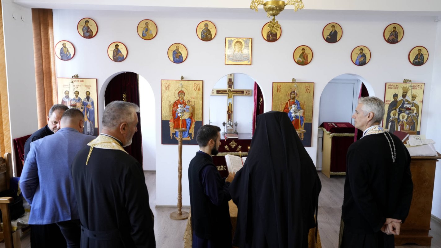 Binecuvântare arhierească la Liceul Teologic din Făgăraș 309356
