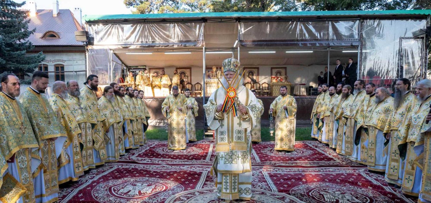 Duminica a 18-a după Rusalii la Mănăstirea „Sfântul Ioan cel Nou de la Suceava” 309364