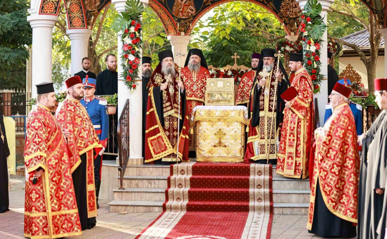 Moaștele Sfântului Andrei la hramul Mănăstirii Brazi 309405