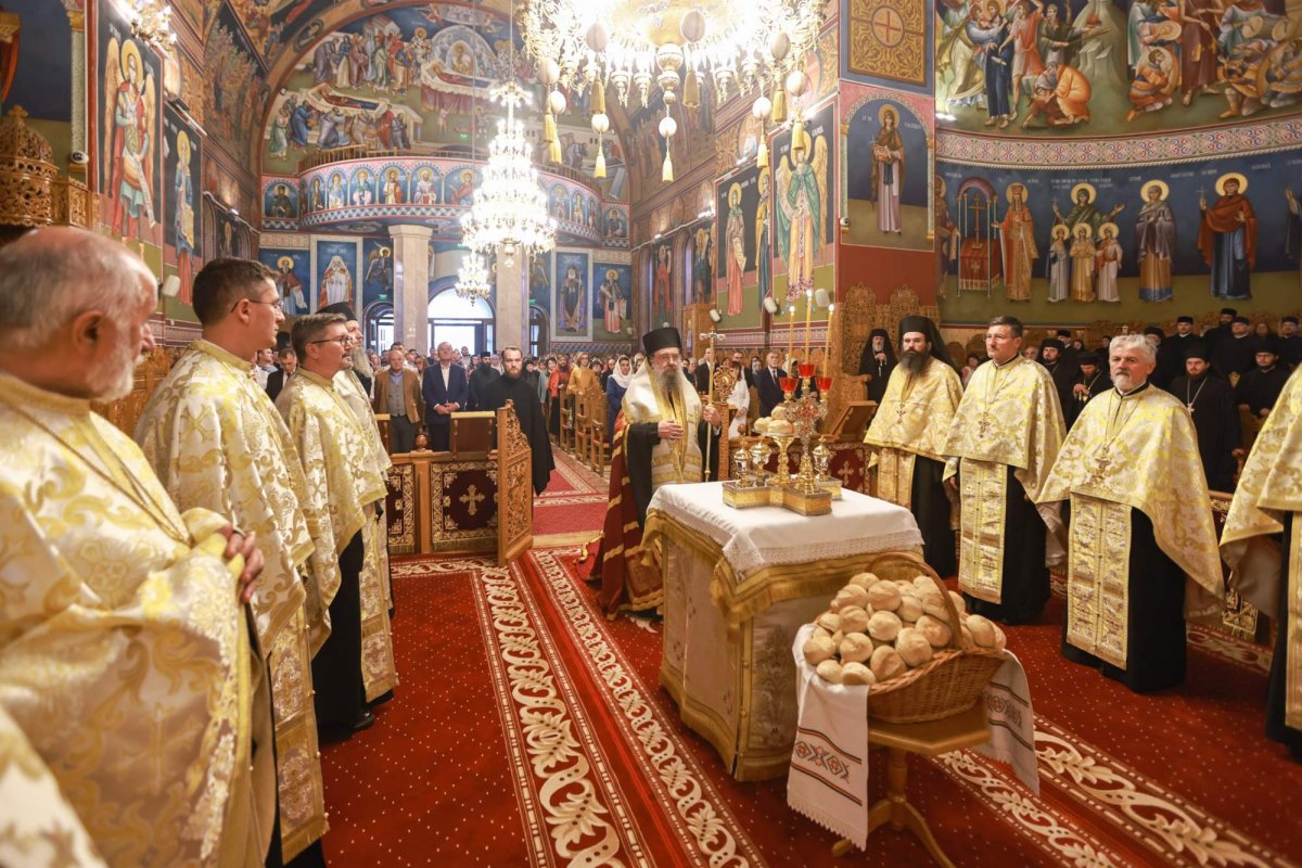 Moaștele Sfântului Andrei la hramul Mănăstirii Brazi 309406