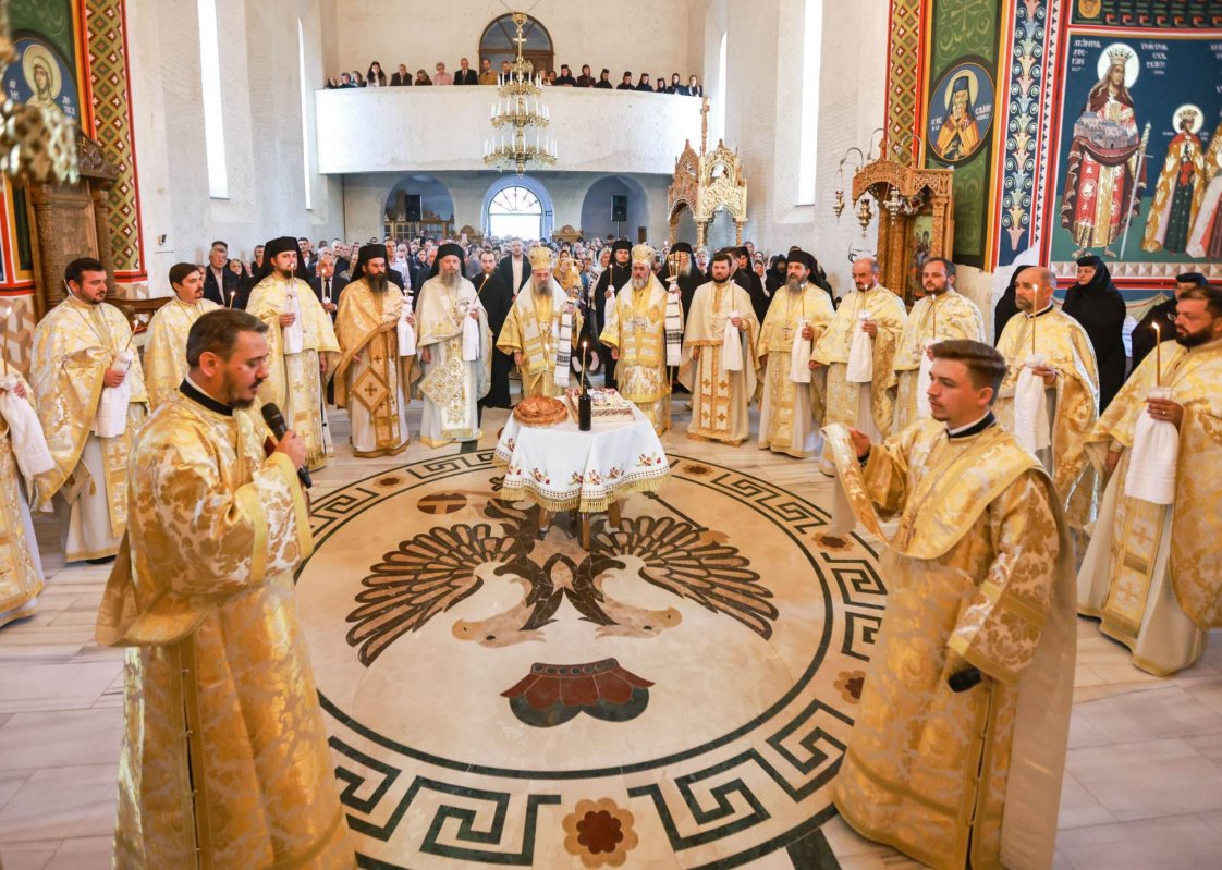 Moaștele Sfântului Andrei la hramul Mănăstirii Brazi 309409