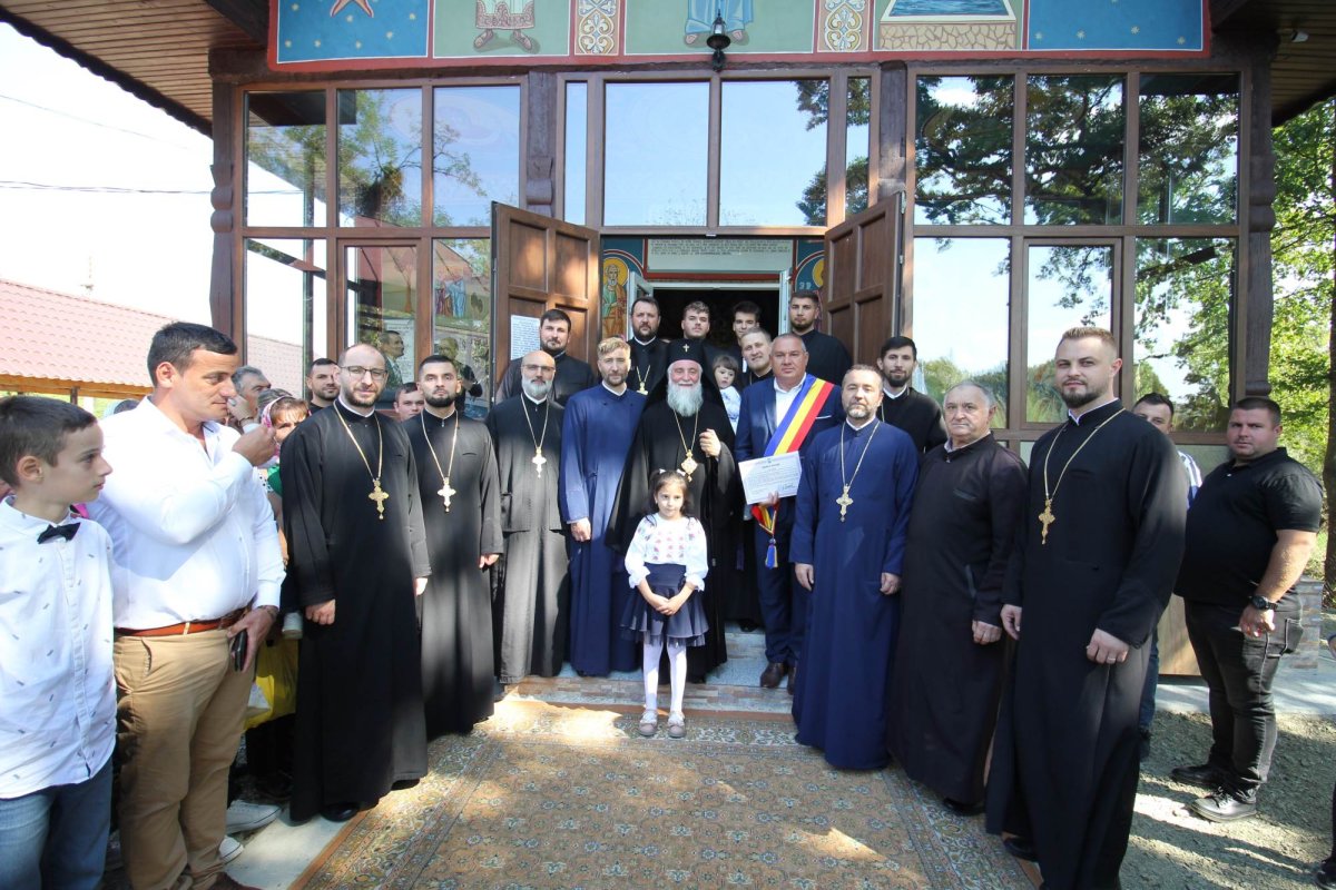 Resfințirea bisericii din Filia Racoți, Gorj 309437