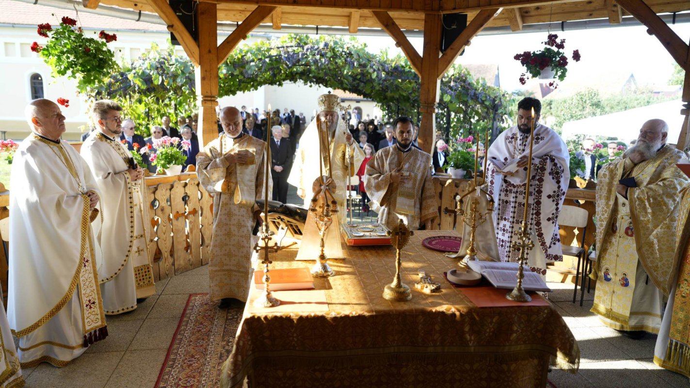 Binecuvântare arhierească în comunitatea din Cristian, județul Sibiu 309512