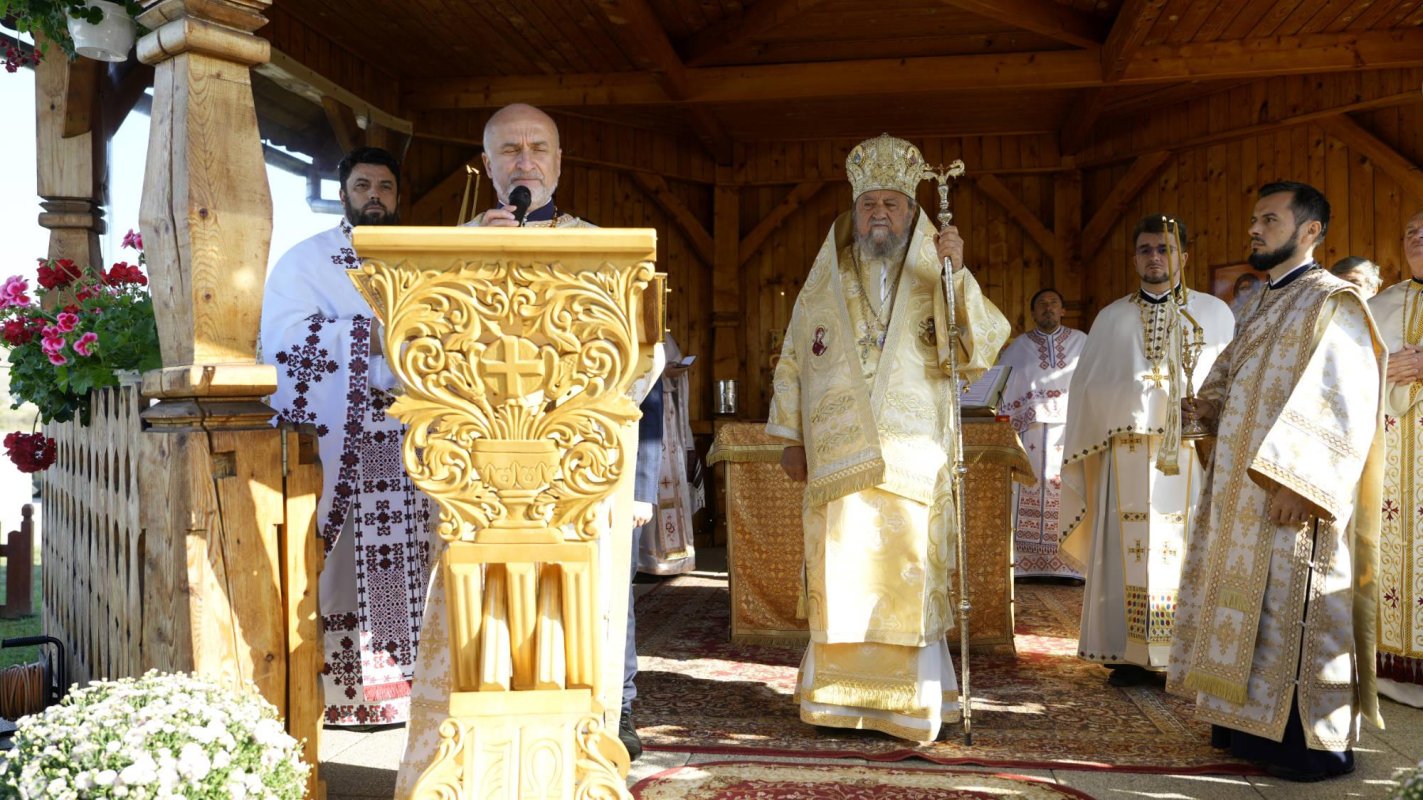 Binecuvântare arhierească în comunitatea din Cristian, județul Sibiu 309514