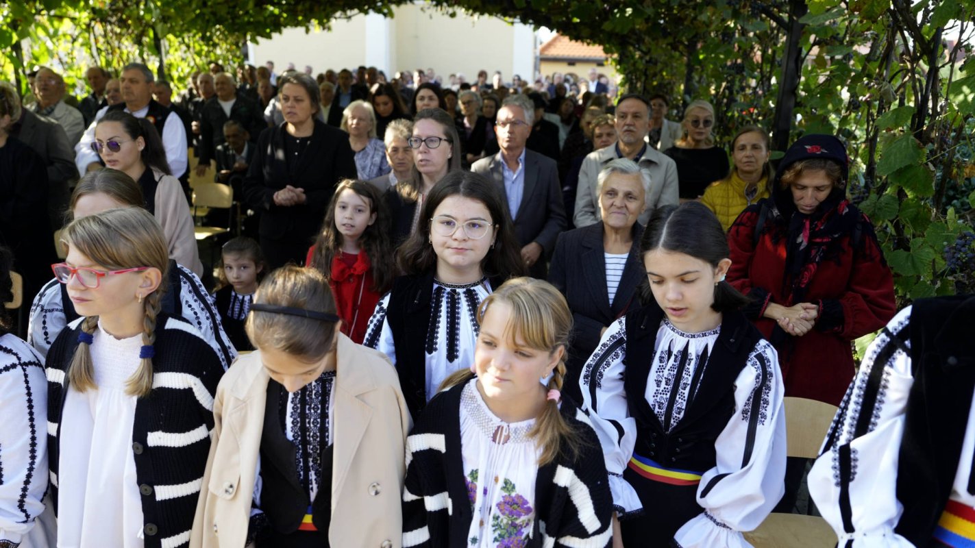 Binecuvântare arhierească în comunitatea din Cristian, județul Sibiu 309517