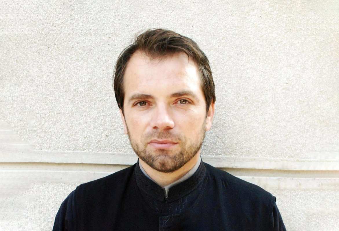 POEZIE: Pr. Ioniță Apostolache 309497