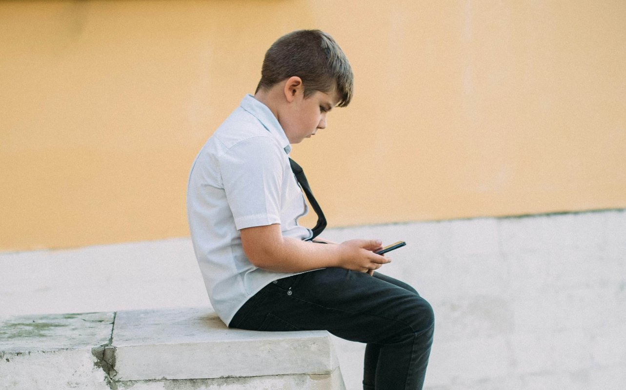 Dependenţa de reţelele sociale scade randamentul şcolar 309727