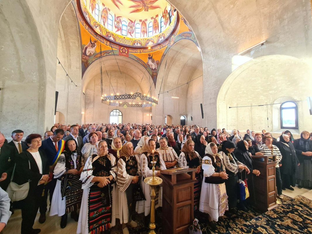 Hram la Așezământul pentru copii orfani de la Dorolea, Bistriţa-Năsăud 309778