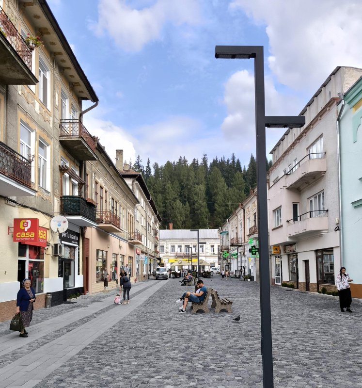 La Vatra Dornei, o clădire-simbol dezmorțește orașul 309137