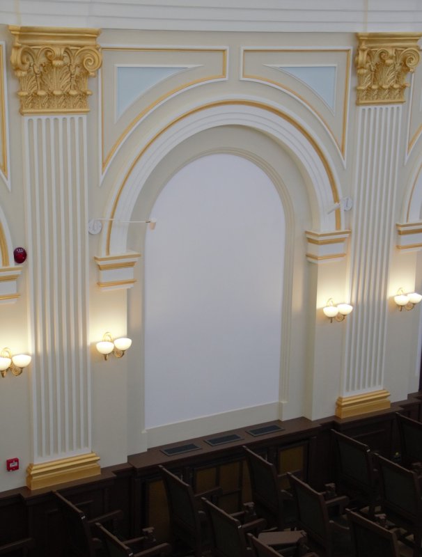 La Vatra Dornei, o clădire-simbol dezmorțește orașul 309147