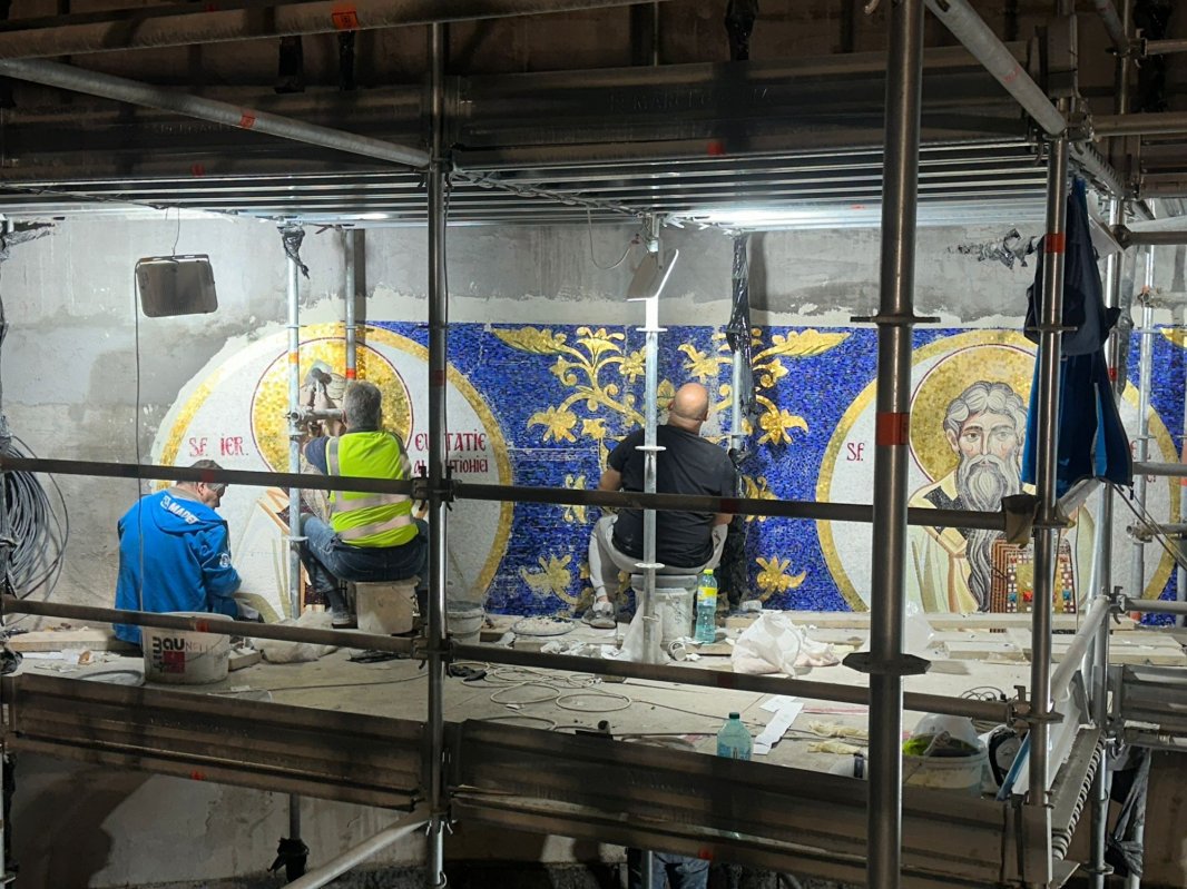 Șantierul Catedralei Naționale la început de toamnă 309859