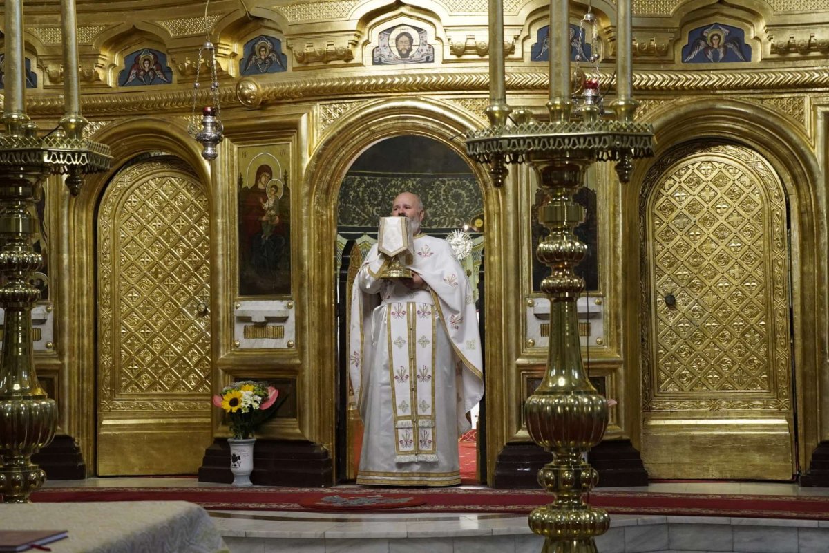 Început de an universitar pentru teologii gălățeni 310093