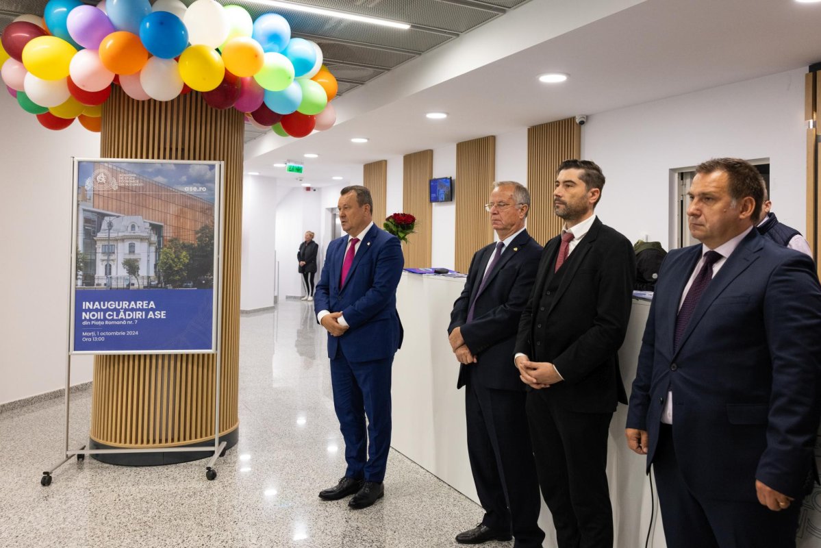 Slujbă de binecuvântare la Academia de Studii Economice din Capitală 310153