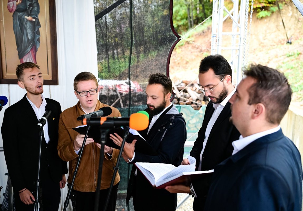 Târnosirea bisericii de la Mănăstirea Pantocrator, Beclean 310062