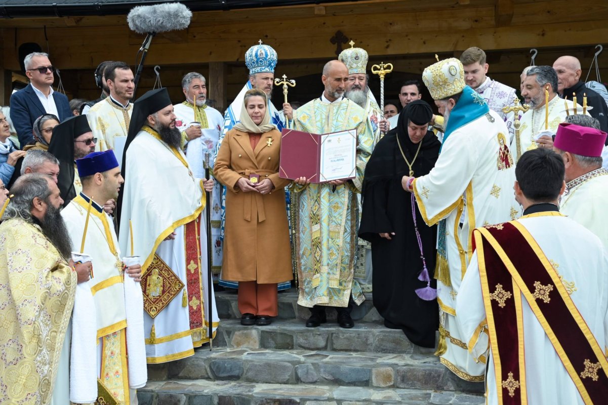 Haina sfințeniei pentru biserica unei noi mănăstiri giurgiuvene 310246