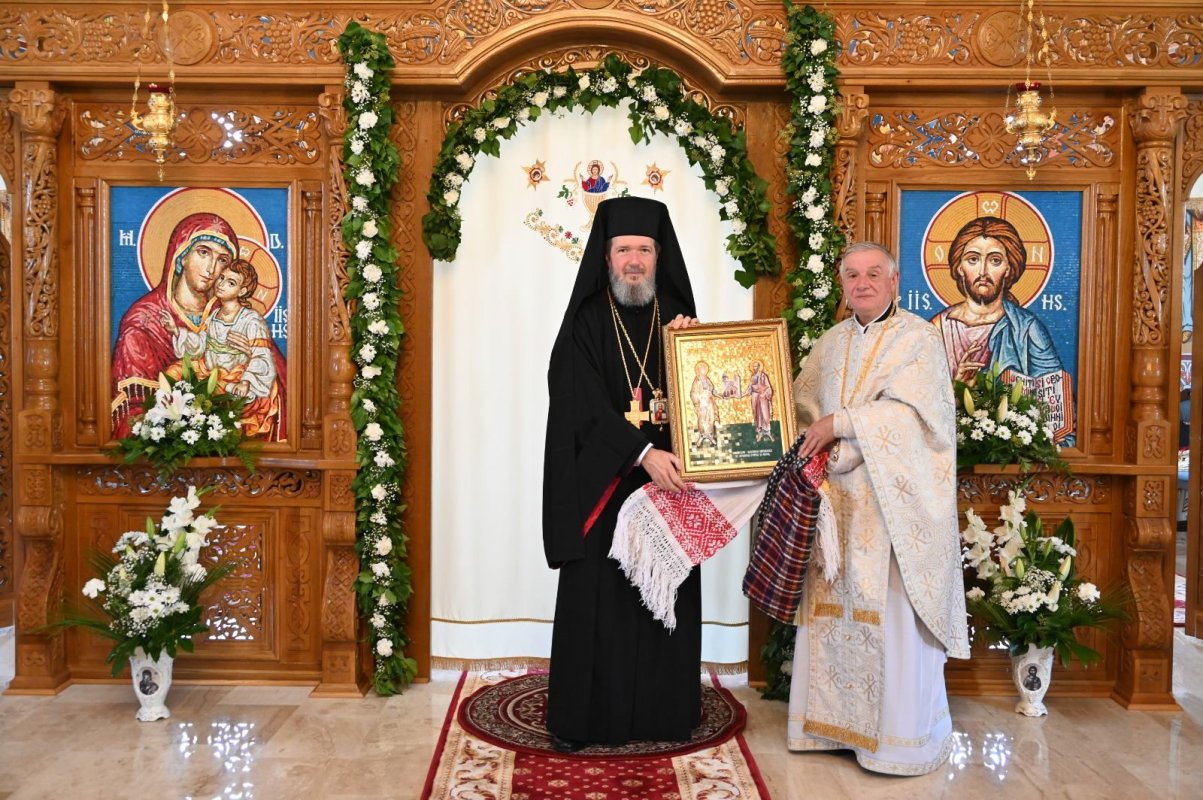 Noi biserici din Eparhia Oradiei au primit înveșmântarea harului 310201