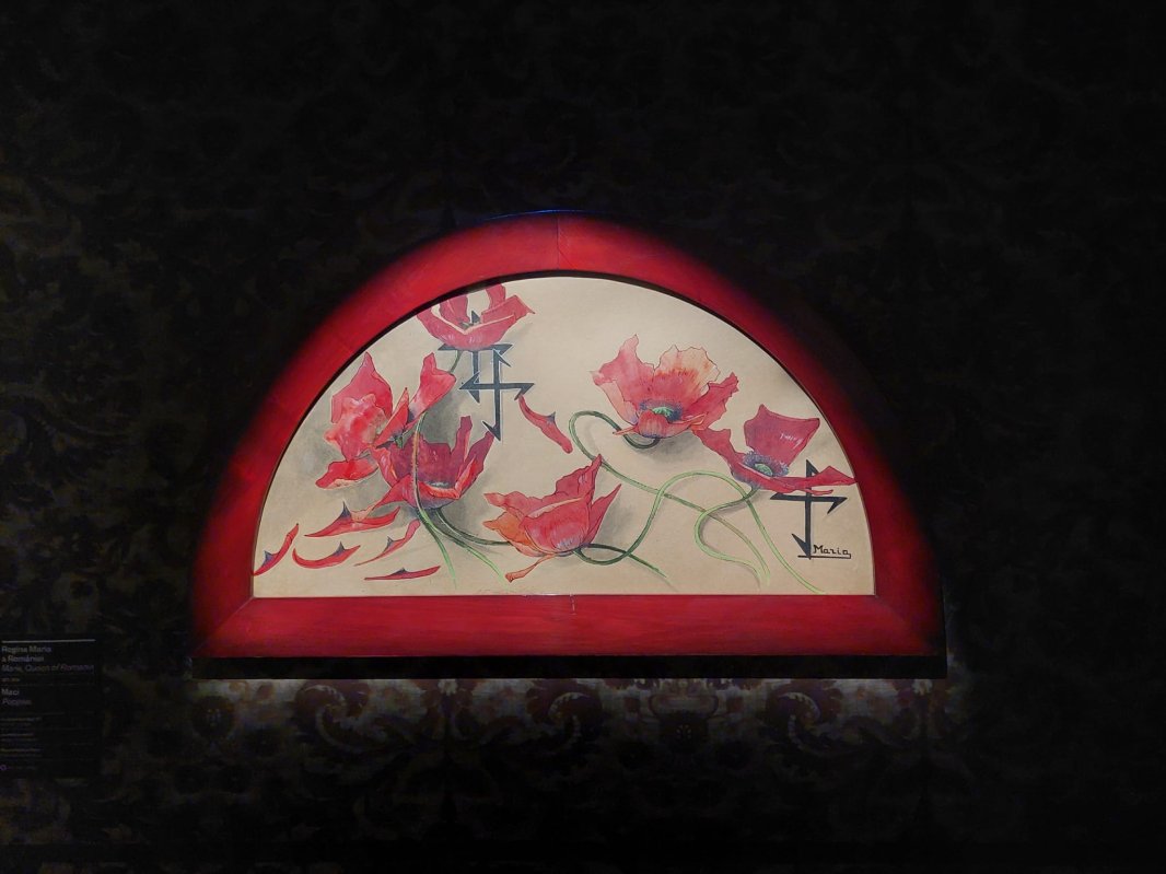 O expoziție cu picturi și obiecte artistice ale reginei Maria 310175