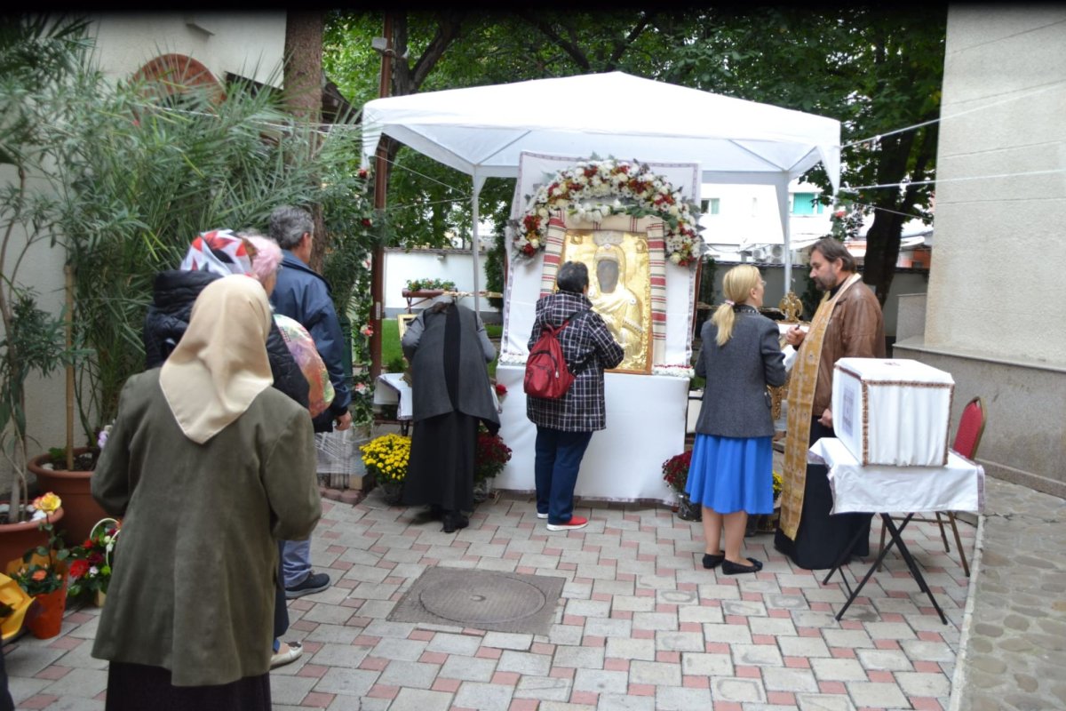 Prăznuire luminoasă în Parohia „Sfântul Ioan”-Moși din București 310227