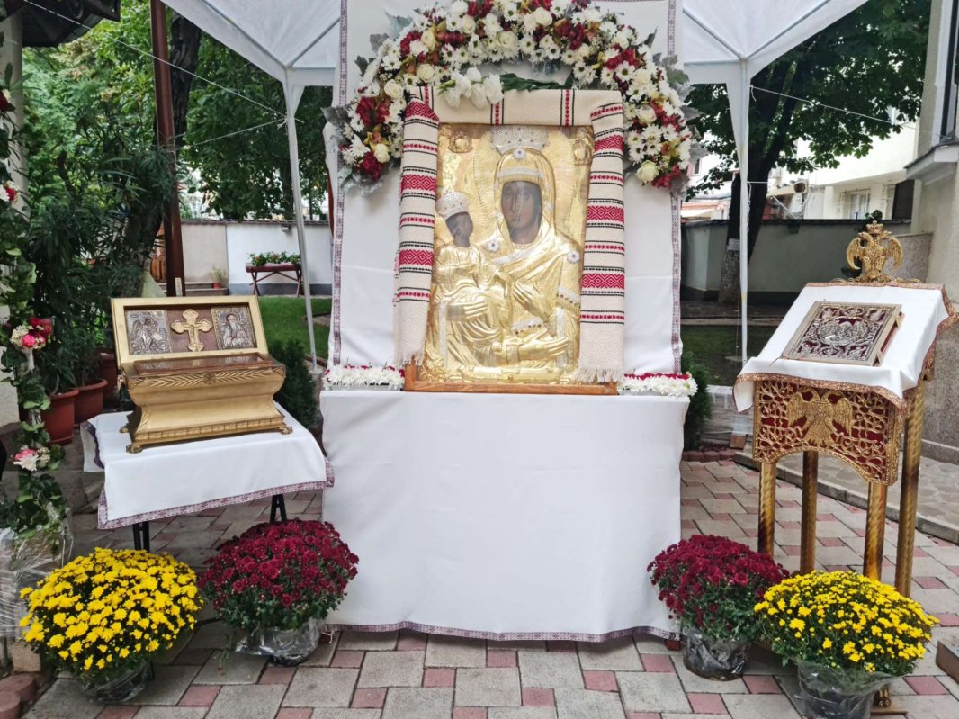 Prăznuire luminoasă în Parohia „Sfântul Ioan”-Moși din București 310229