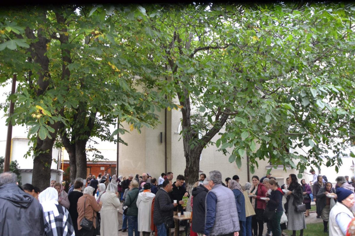 Prăznuire luminoasă în Parohia „Sfântul Ioan”-Moși din București 310231