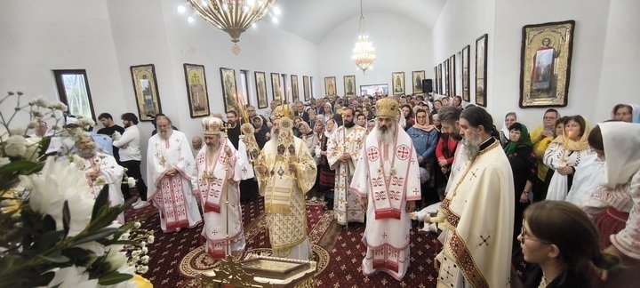 Sfințirea Bisericii „Sfântul Ierarh Iosif cel Milostiv” din Ungheni 310206