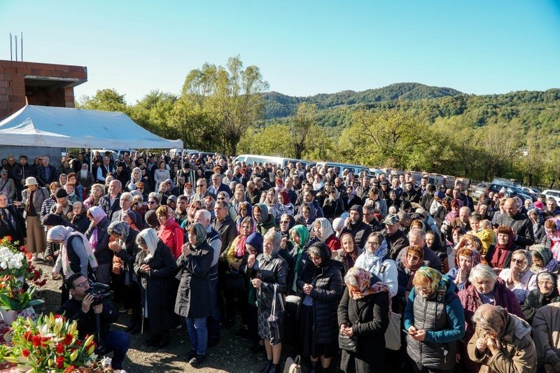 Slujire arhierească la hramul noii mănăstiri de la Corbi 310210