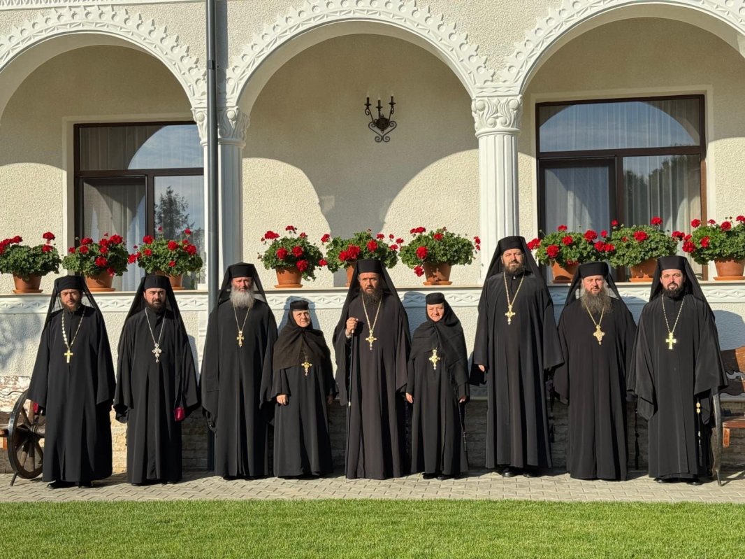 Conferințe preoțești și Sinaxă monahală în Episcopia Oradiei 310385